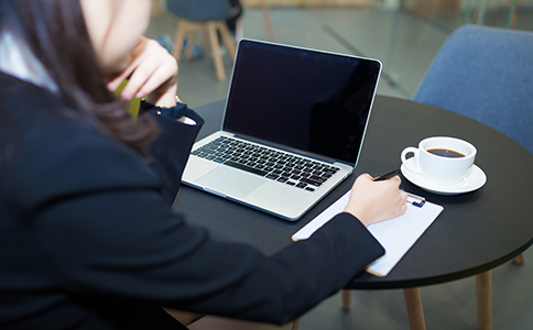 找泓灼集團代辦的優勢