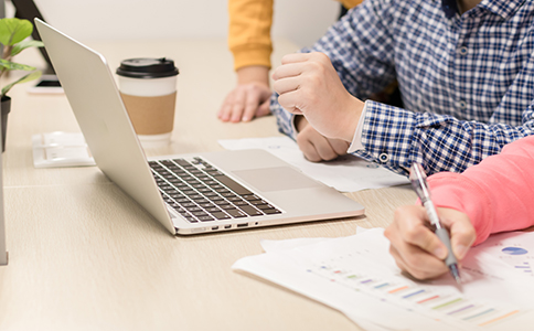 盤點(diǎn)倉庫存貨、固定資產(chǎn)